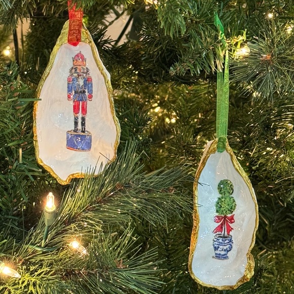 Gigantic nutcracker oyster shell ornament wine bottle decor Hand Crafted White - Picture 5 of 9